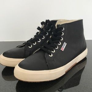 SUPERGA Black High Tops 💖🖤